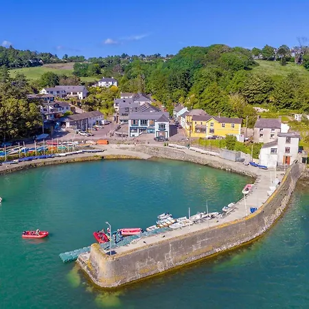 The Glandore Hideaway With 4 En * Cork